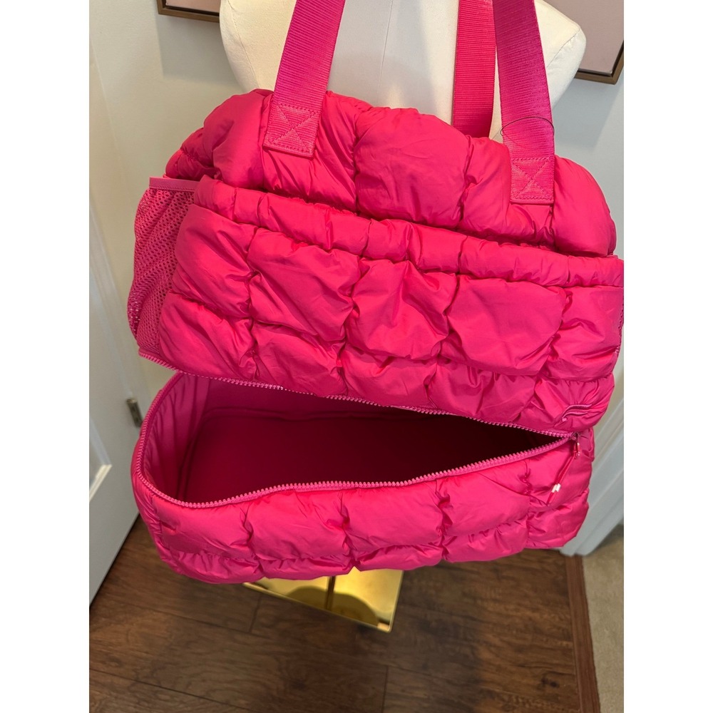 Fabletics Pink Puffer Tote Bag Gym Travel Overnight Bag Large Quilted Nylon NWT - Picture 3 of 6